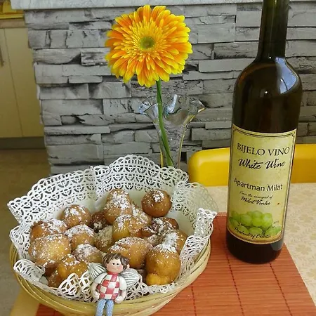 Milat Apartman Trogir